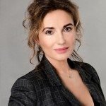 Timea Gruszecka, realitný maklér